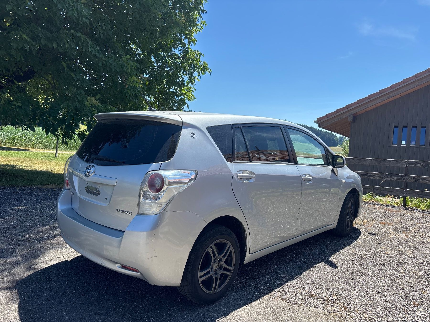Toyota Automobili: Toyota Verso – ein Platzwunder! – Usato da Utzigen venduto da melibu10