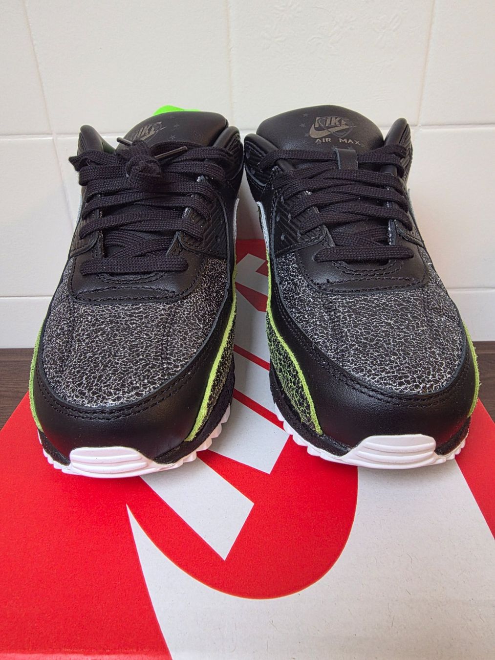 Nike Scarpe da uomo: Nike Air Max 90 – Nuovo e nell'imballaggio originale da Fleurier venduto da dav_xx8y 3