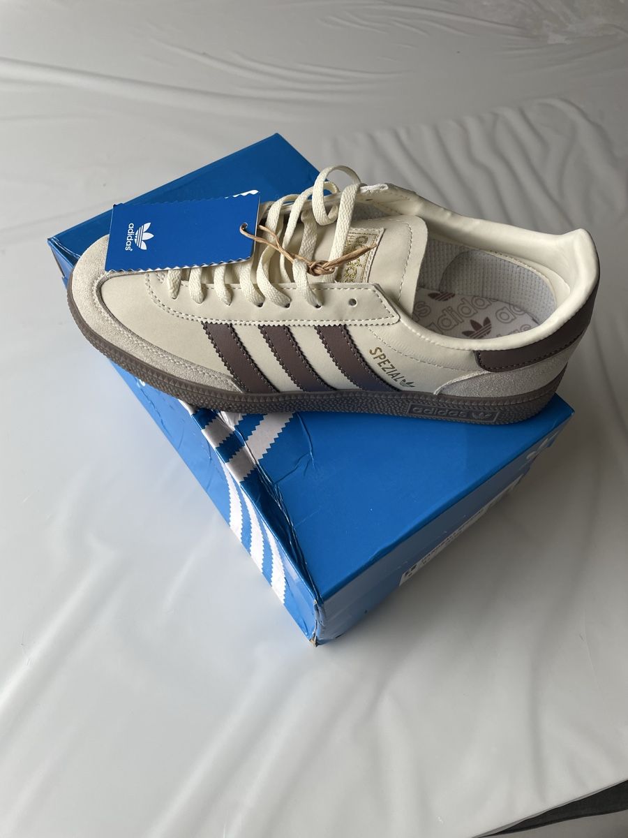 Adidas Chaussures hommes: Adidas Spezial Grösse 40 – Neuf avec emballage d'origine à Oberwil BL par Sfa0