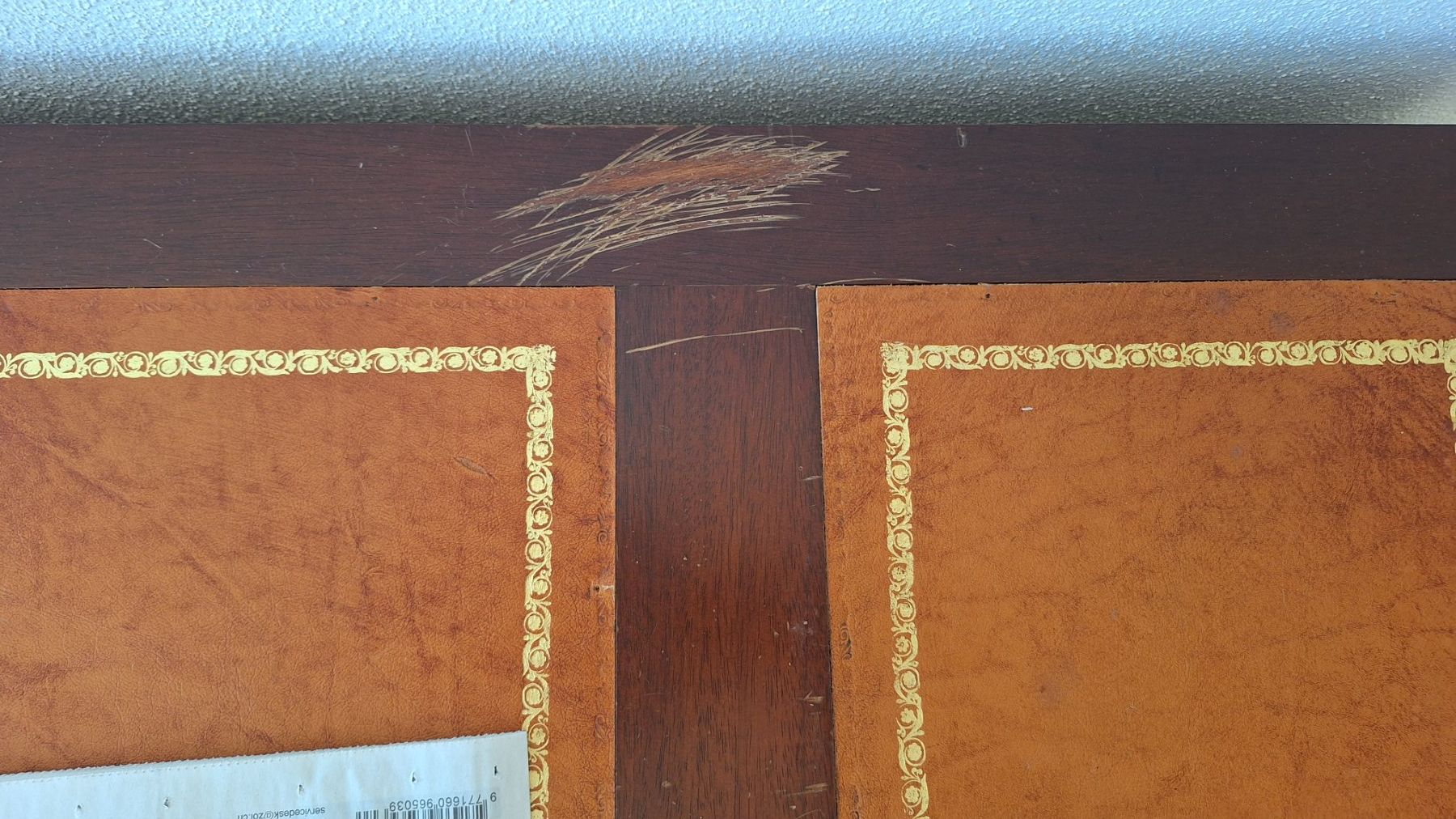 Scrivanie: Bürotisch aus massivem Holz – Usato da Fällanden venduto da Ricardo-Vic 6