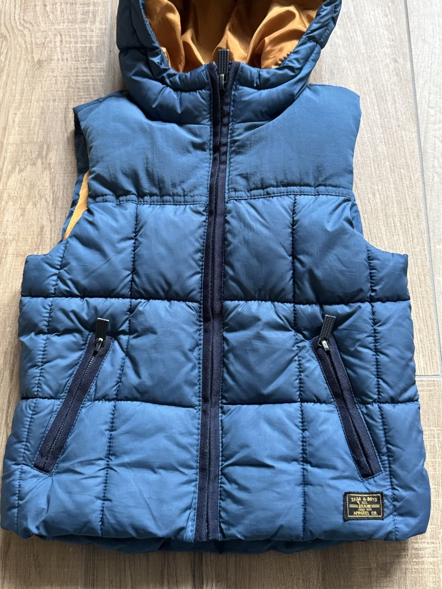 Zara Altro abbigliamento per bambino: Gilet Zara, Gr. 104 – Usato da Schlattingen venduto da ReCoGi 2
