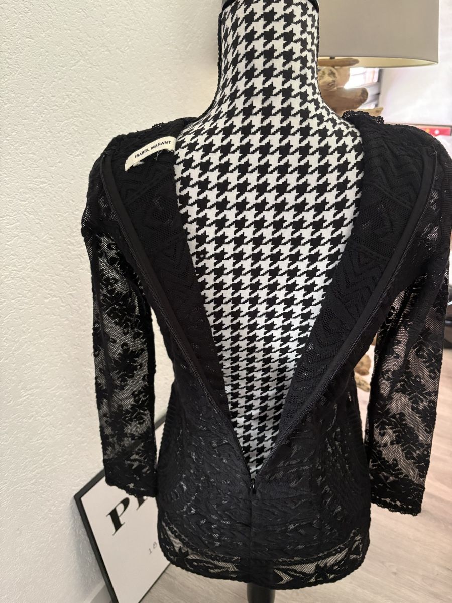 Isabel Marant Top: ISABEL MARANT TOP DENTELLE – Usato da Corin de la crête venduto da Charnel49 2
