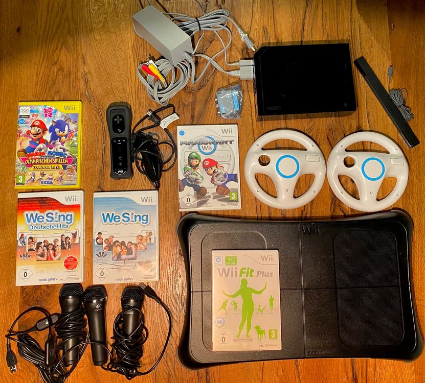 Nitendo Wii-Set (WiiFit / MarioKart / WeSing) (Gebraucht) in Zizers für ...