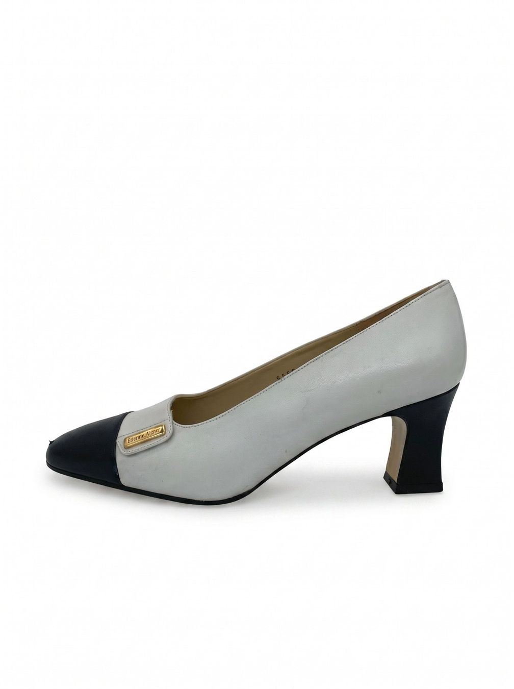 Aigner Scarpe da donna: Aigner Spectator  Pump EU 40.5 Weiß – Usato da Zürich venduto da shoe_shop