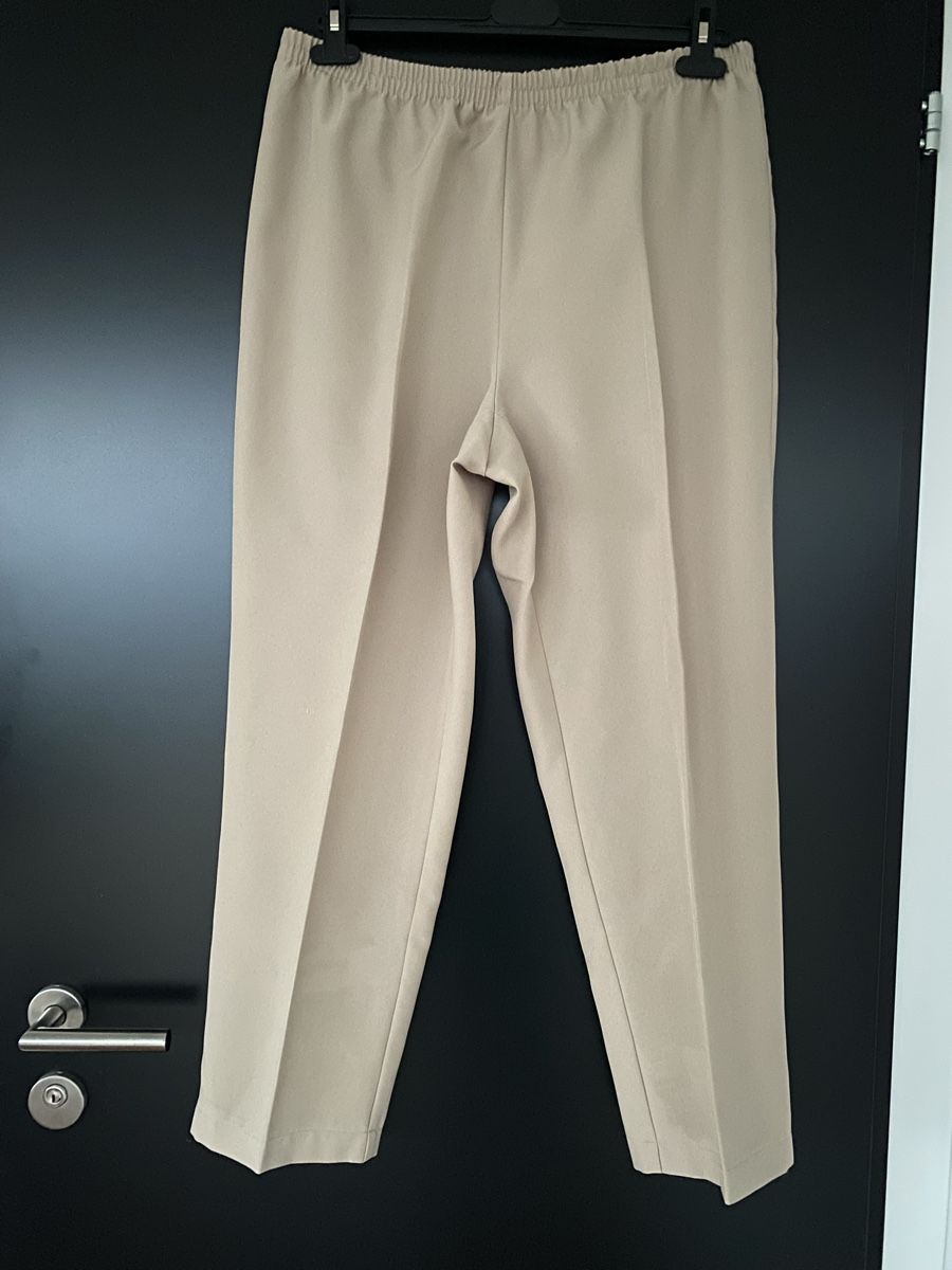 Pantaloni: Hose beige Gr. 46 100% Polyester – Usato da Meggen venduto da 6003Luzern