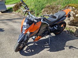 KTM 690 Duke 