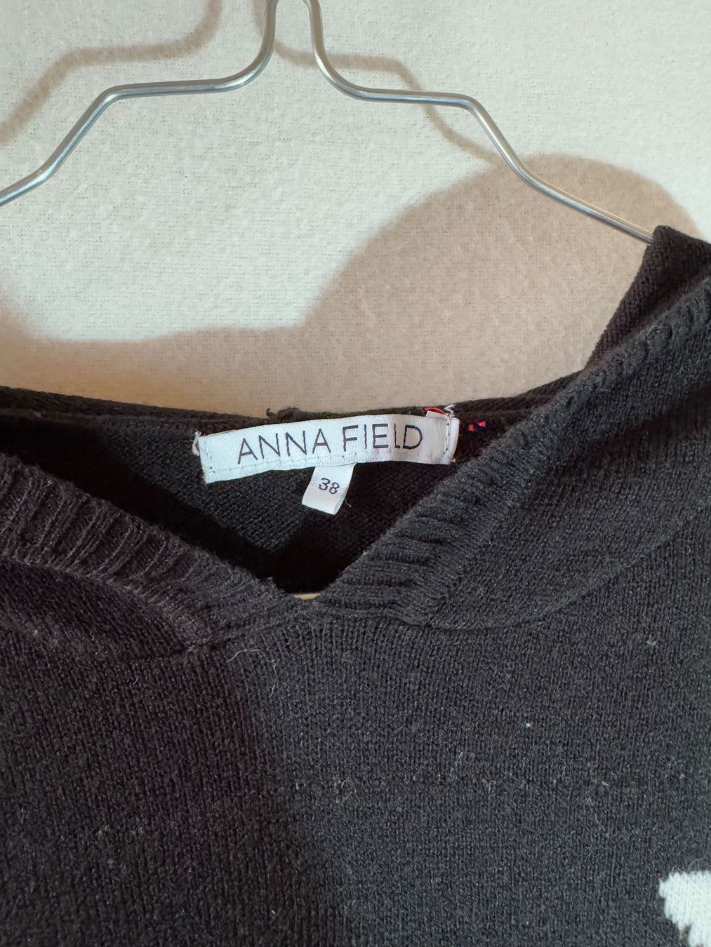 Anna Field Pulls & Sweat-shirts: schwarzer Hirsch Kapuzenpullover Gr. 38 von Anna Field – D'occasion à Grosswangen par second_hand_dress 1