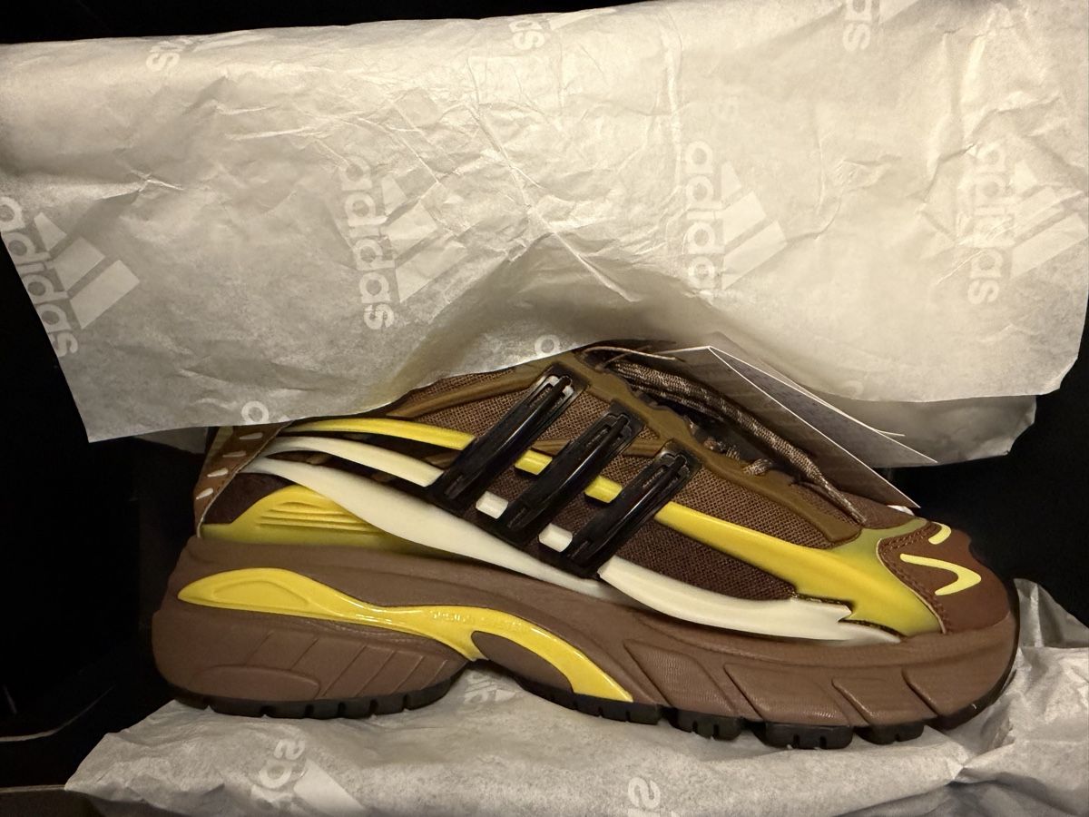 Adidas Chaussures hommes: ADISTAR JELLYFISH BY PHARRELL – Neuf avec emballage d'origine à GENEVE par BYG 2