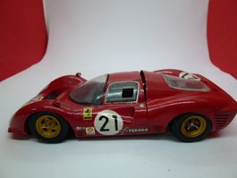 Ferrari 330P4  Bausatz ! 1:24  ( sehr exklusives Modell !! )