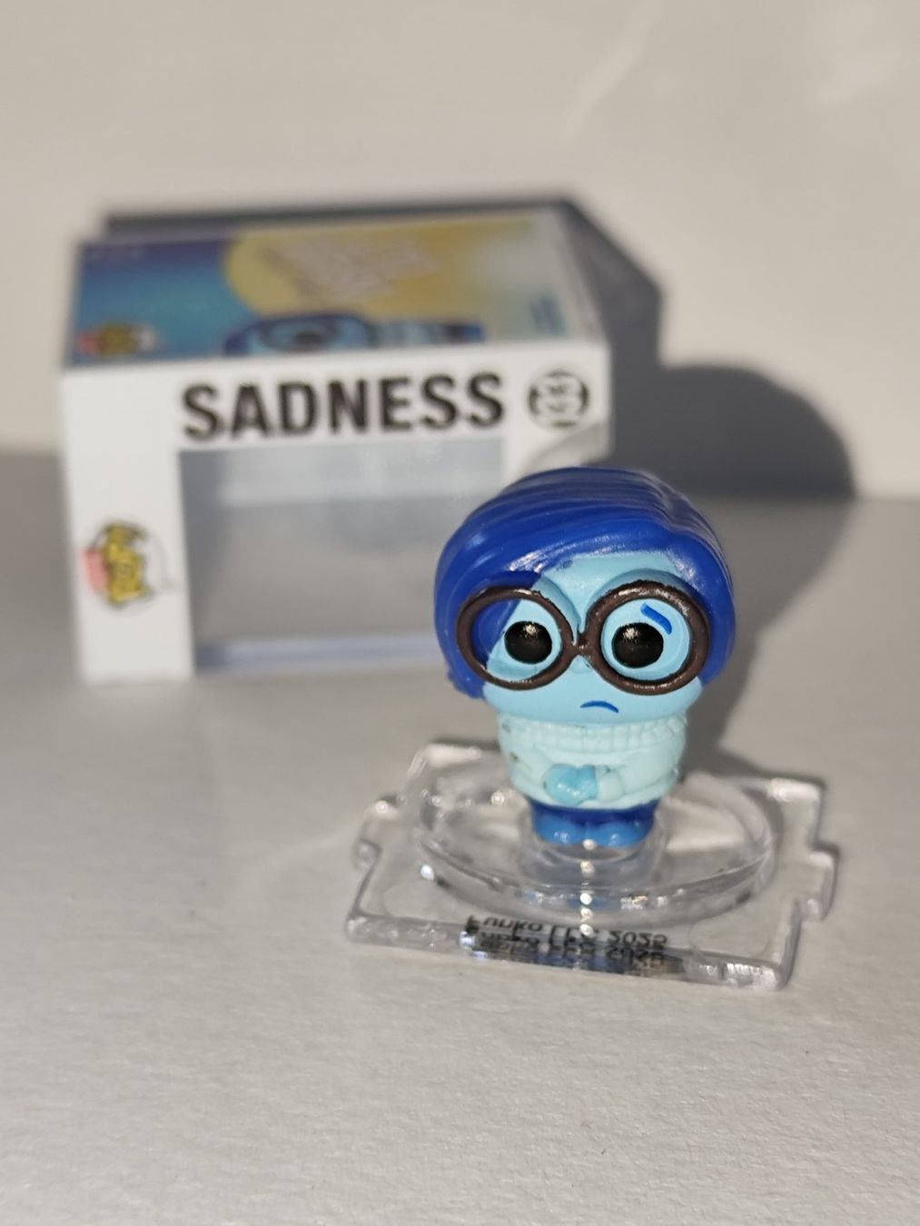 Funko Statuette: PIXAR Blindebag - Ausgepackt! Sadness Bitty Pop Figur – Nuovo (secondo la descrizione) da Bettingen venduto da hamau2012 4