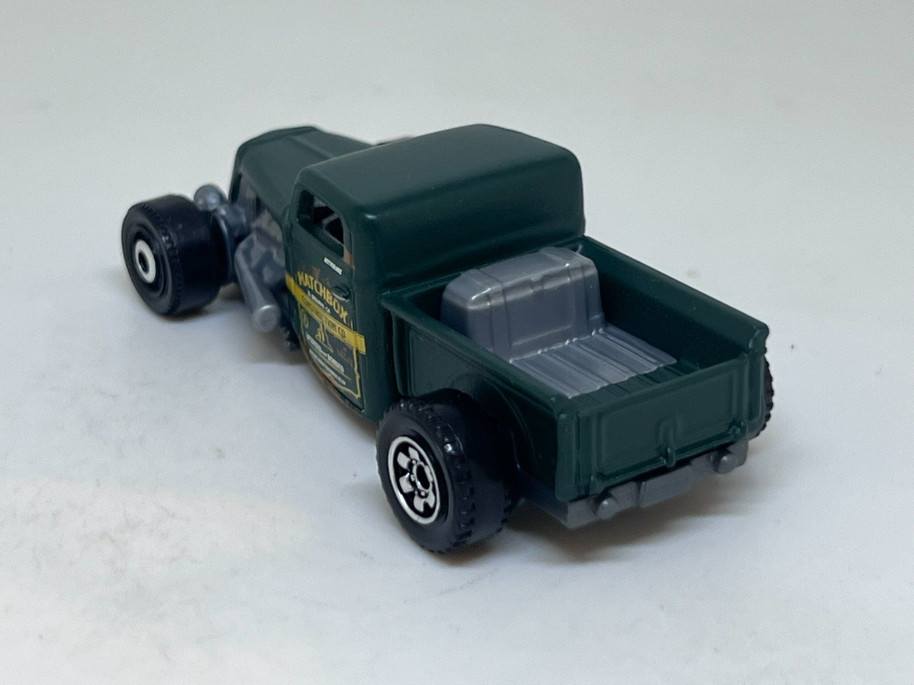 Matchbox Modellini d'auto: Matchbox 1935 Ford #765 – Usato da Wildegg venduto da LaaBoutique 2