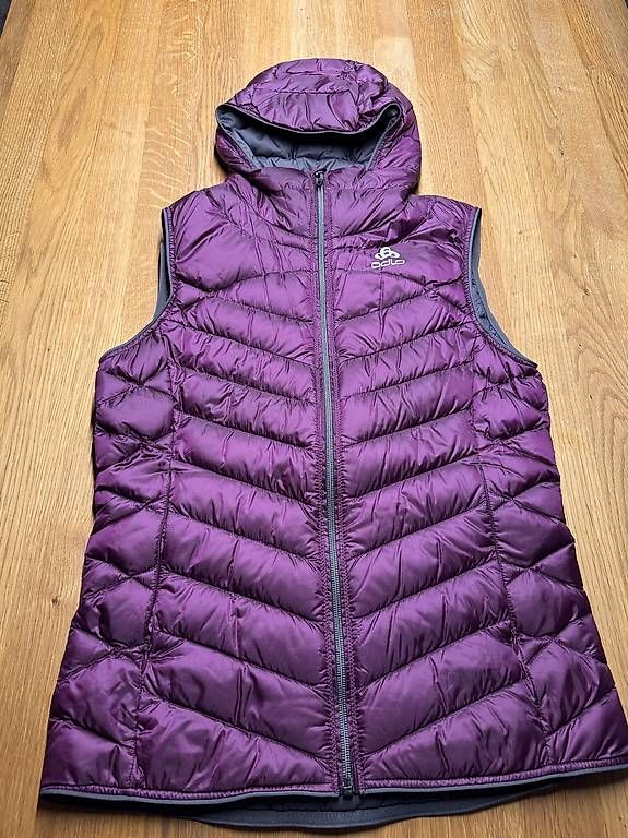 Gilets & Westen: Odlo Daunengilet Gr. S – Gebraucht aus Ried b. Kerzers von Andle_74