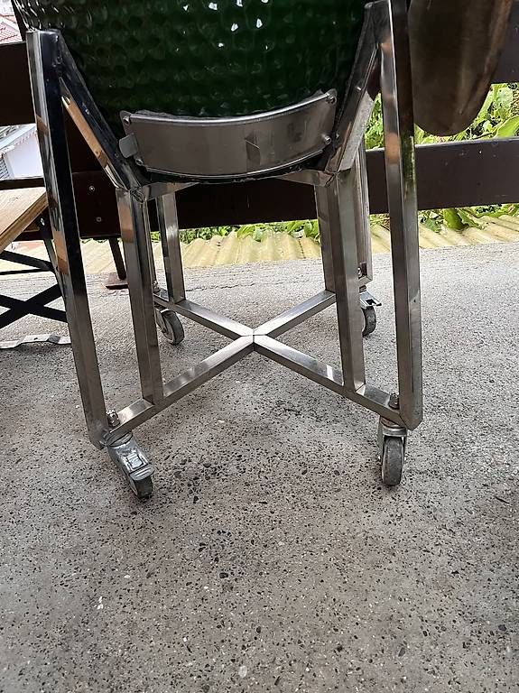Grils: Grillegg Holzkohlegrill – D'occasion à Root par Roos77 1