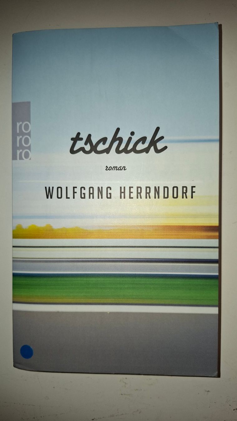 Bücher: Wolfgang Herrndorf: Tschick – Gebraucht aus Dietikon von Buchantiqdietikon