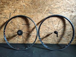 Bontrager Wheelset 700c Cassette Used