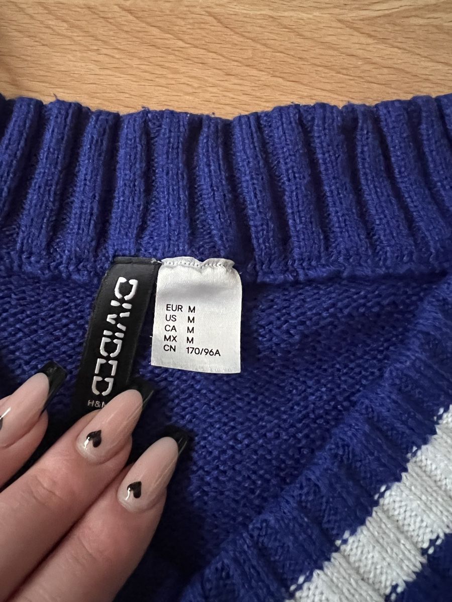 H&M Pullover & Sweatshirts: Pullover – Gebraucht aus Kirchberg BE von lea_kb6y 1