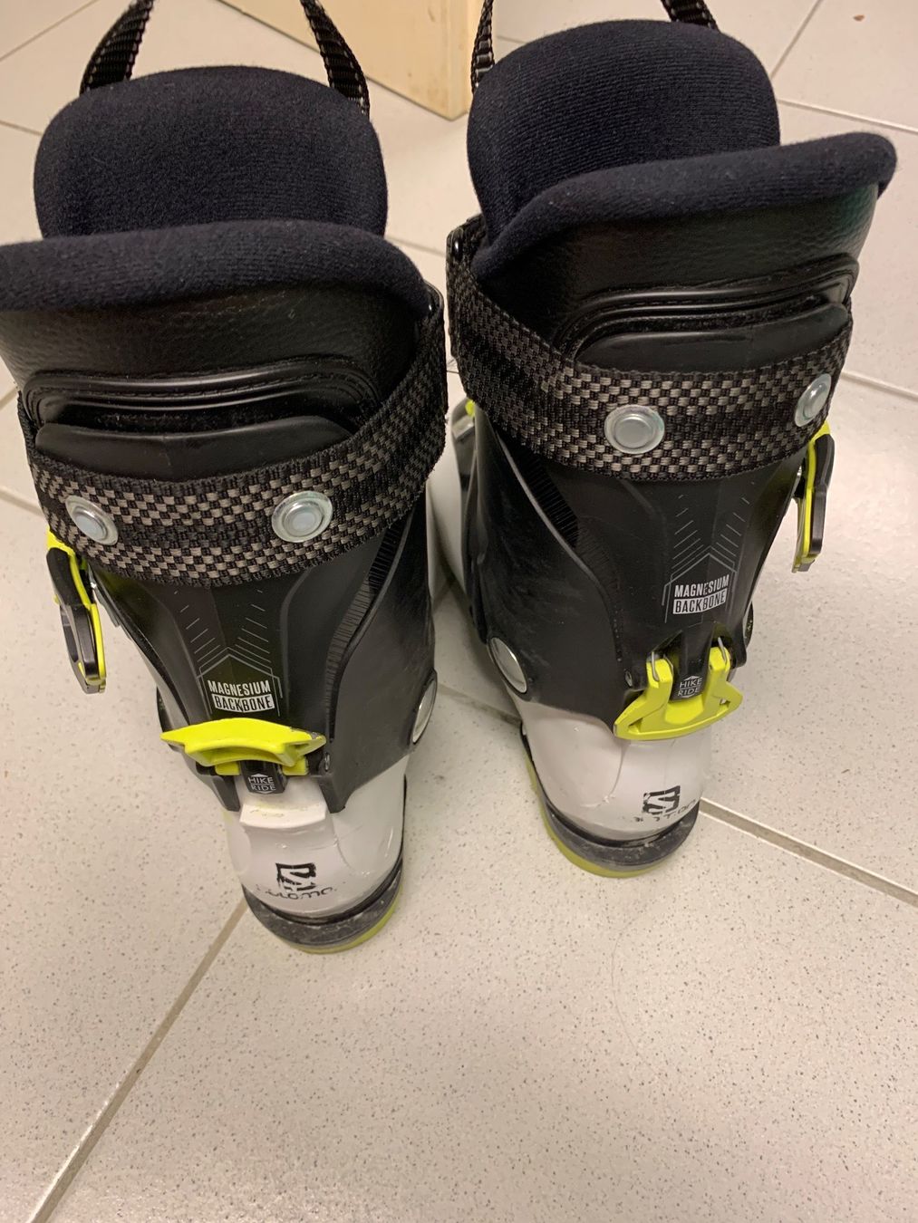 Salomon Herrenschuhe: Chaussures de ski – Gebraucht aus Domdidier von qatar1973 1