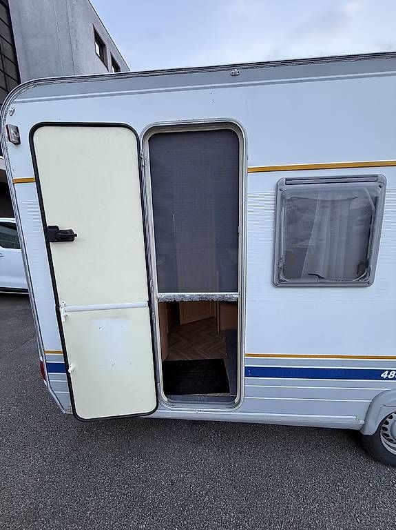 Mobile-home: Roulotte Buerstner 4825 – D'occasion à S. Antonino par Campertech 8
