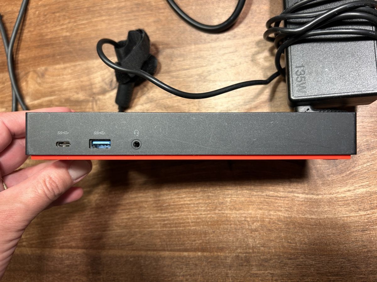 Lenovo Dockingstation: Lenovo ThinkPad Dockingstation mit Netzteil gebraucht – Gebraucht aus Neuenkirch von Stirnimann_D 4
