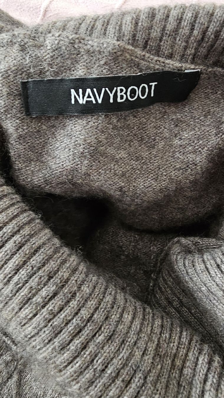 Navyboot Pulls & Sweat-shirts: NAVYBOOT Rollkragenpullover mit Kaschmir Grösse M  – D'occasion à Steinmaur par Kiki_m240 2