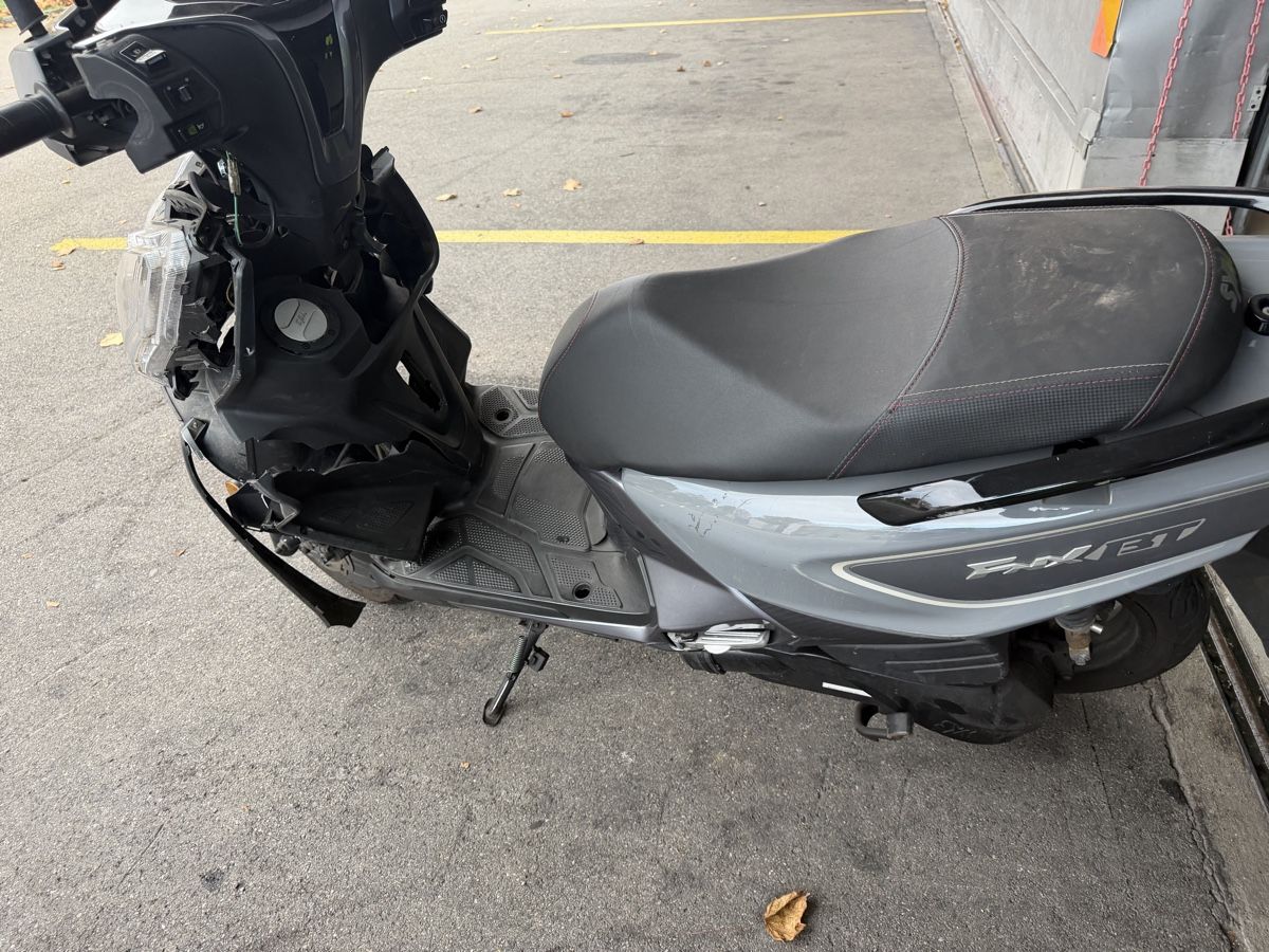 Sym Strasse: Sym 125 2022 – Defekt aus Dübendorf von Jiimmy24 3