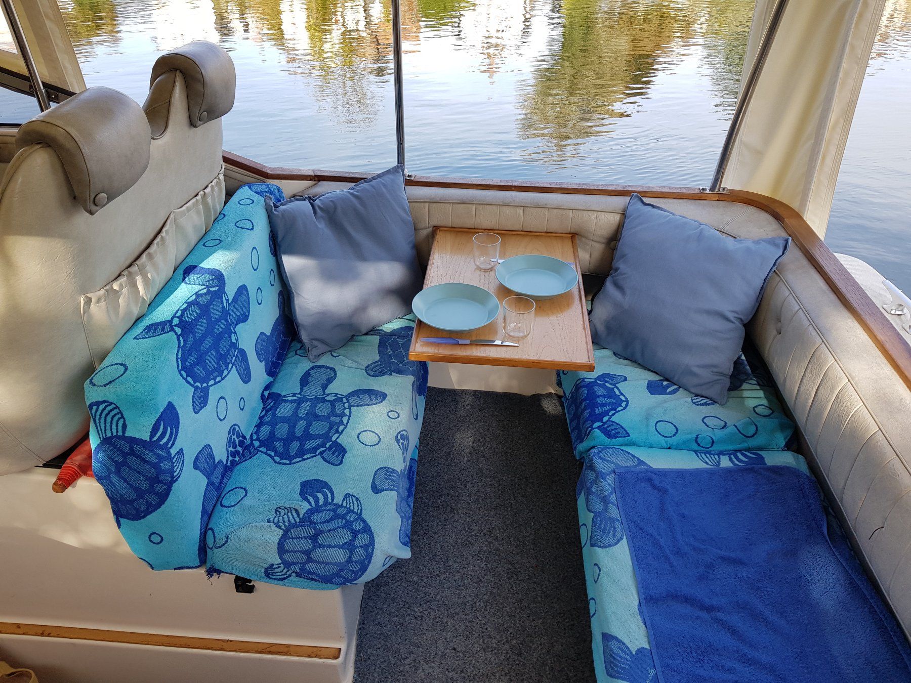 Draco Barche: Schönes Motorboot Draco 2400 ST Styling – Usato da Arlesheim venduto da S1919 7