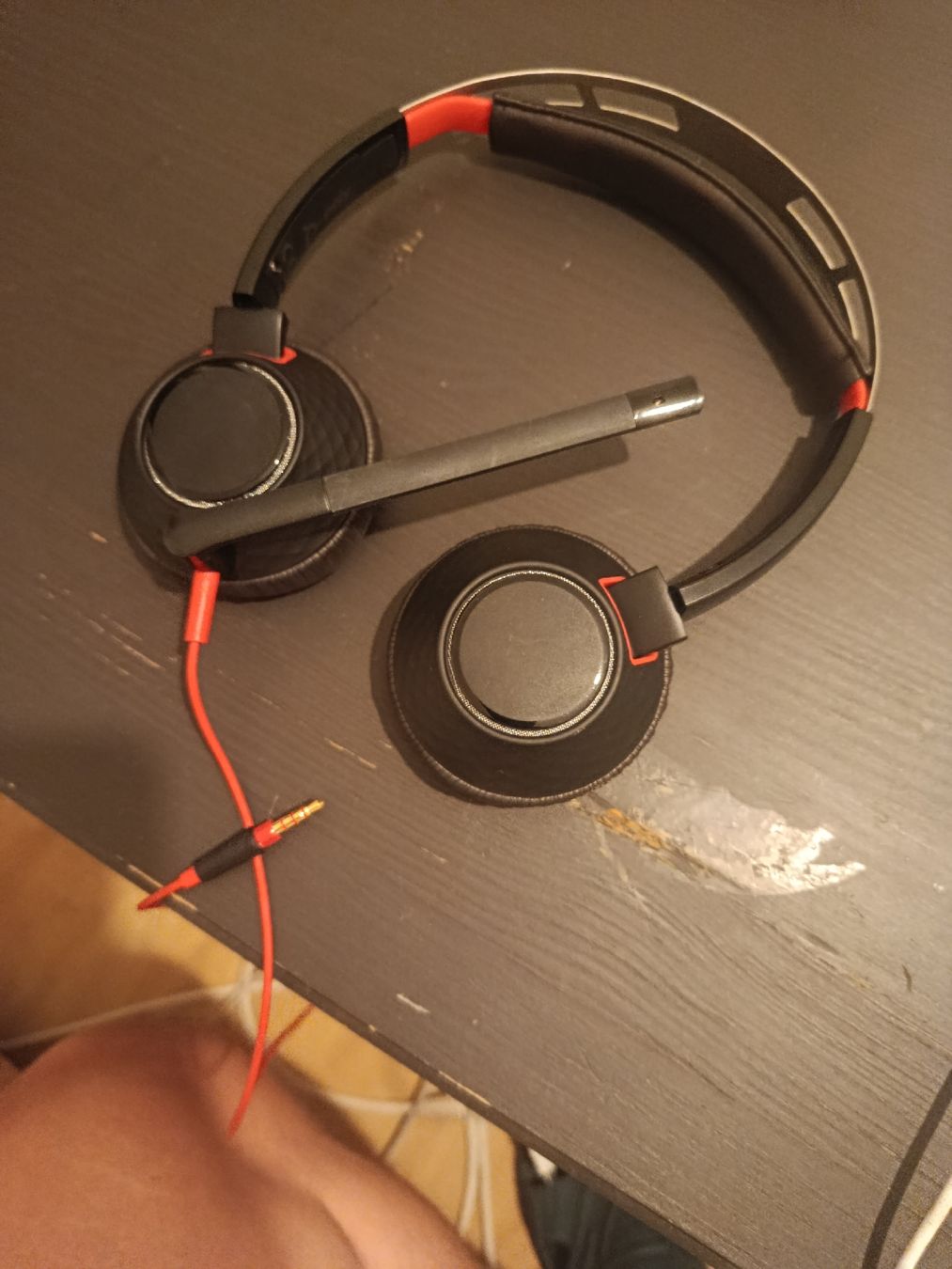 Casques audio: Poly Voyager Focus 2 headset mit Case gebraucht – D'occasion à Lufingen par yen_wpq2 2