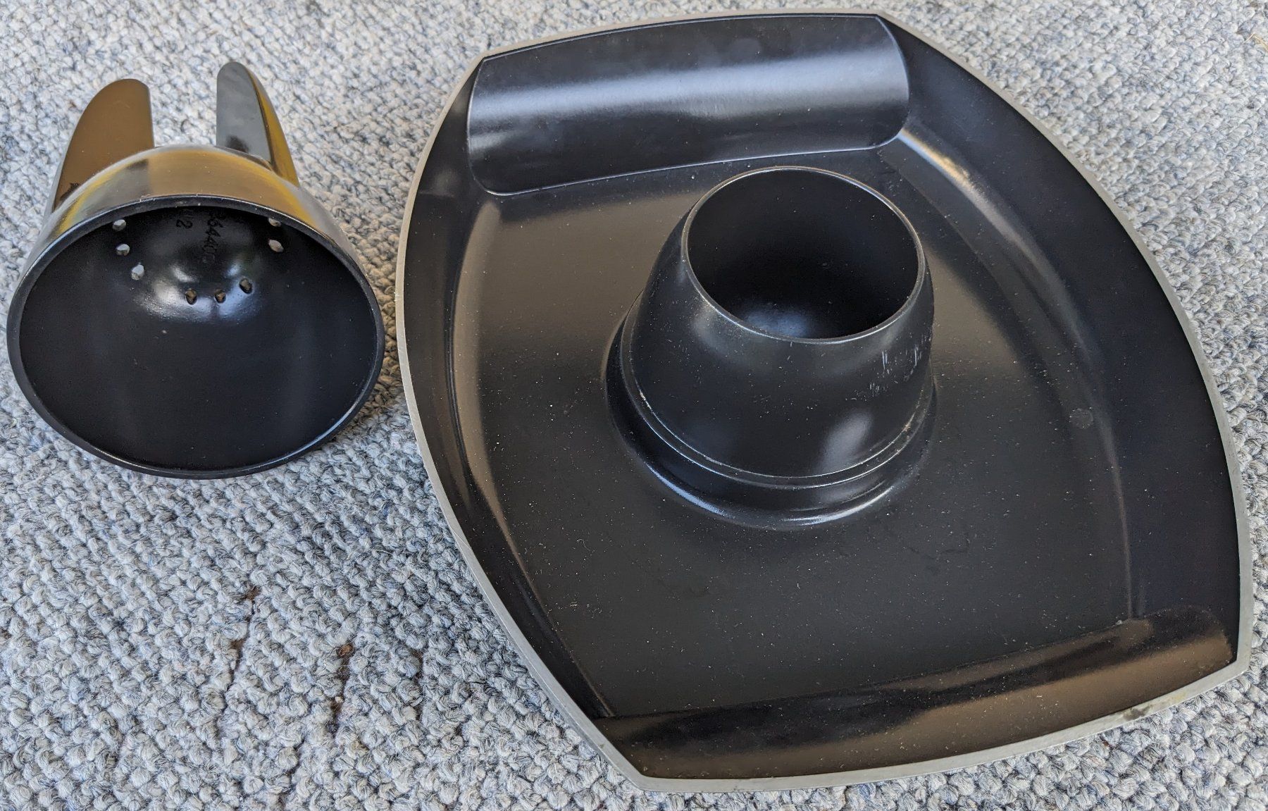 Set di posate: Weber Deluxe-Geflügelhalter – Usato da Reinach BL venduto da angus74 2