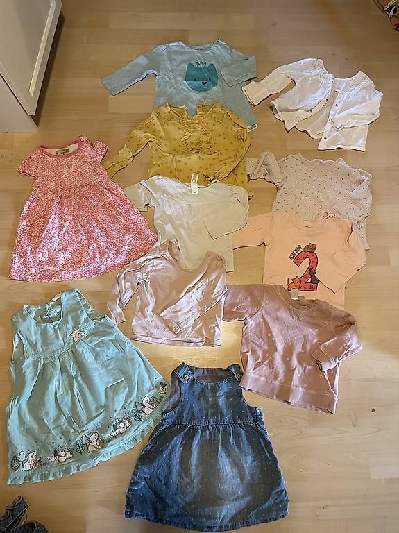 Ensembles coordonnés: Grosses Kleiderpaket Grösse 80 – D'occasion à Murten par ka_koen 3