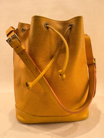 Louis Vuitton Noé Grand Epi in Gelb