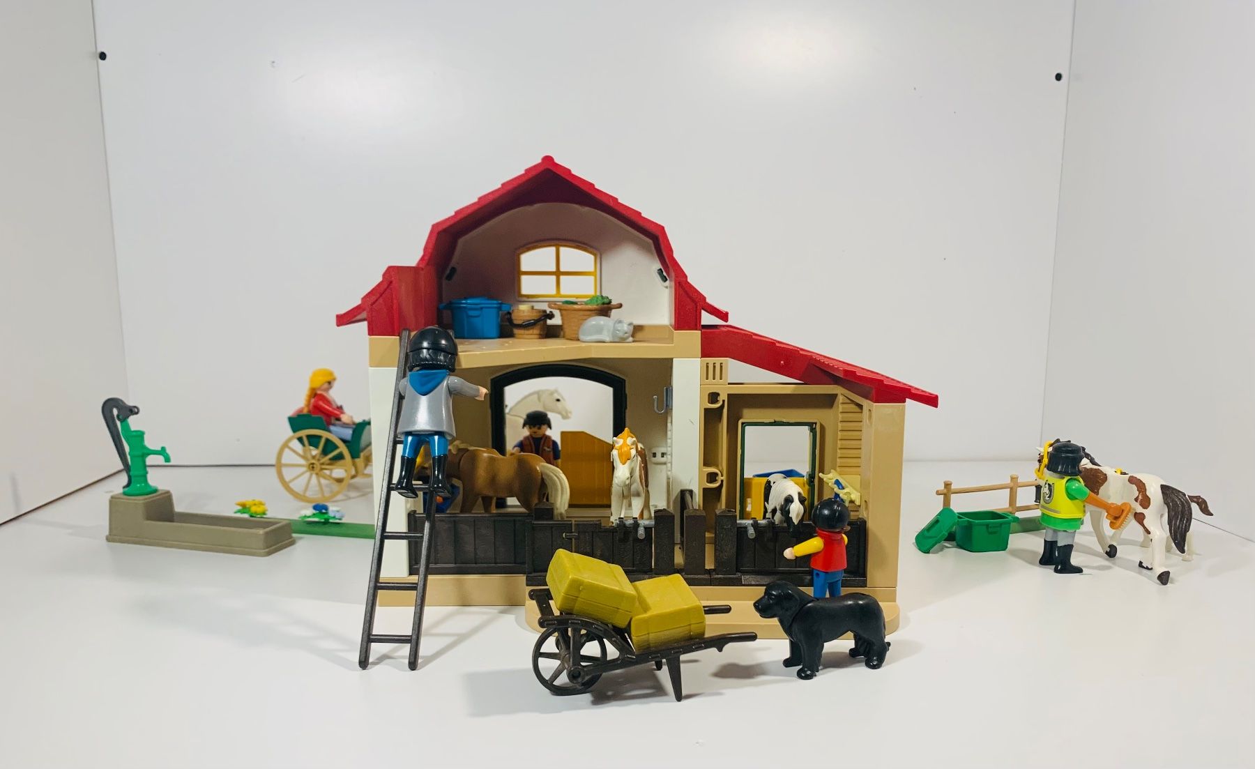 Playmobil Giocattoli: Le Ranch des Playmobils - set créé par nos enfants – Usato da Lausanne venduto da cloleman 4