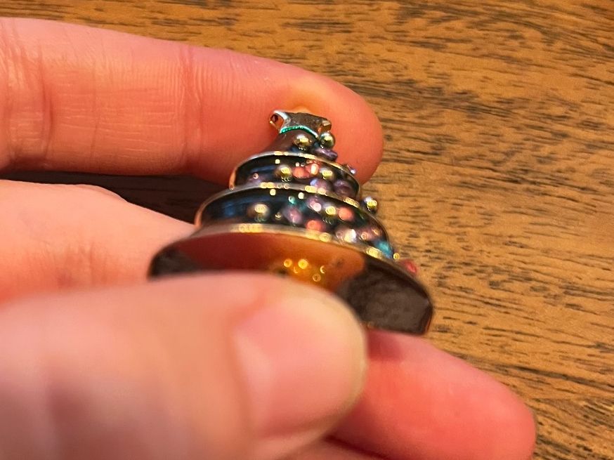 Spille & Fermagli: Weihnachtsbaum Brosche 🎄 – Nuovo e nell'imballaggio originale da Gams venduto da Mariawicca 5