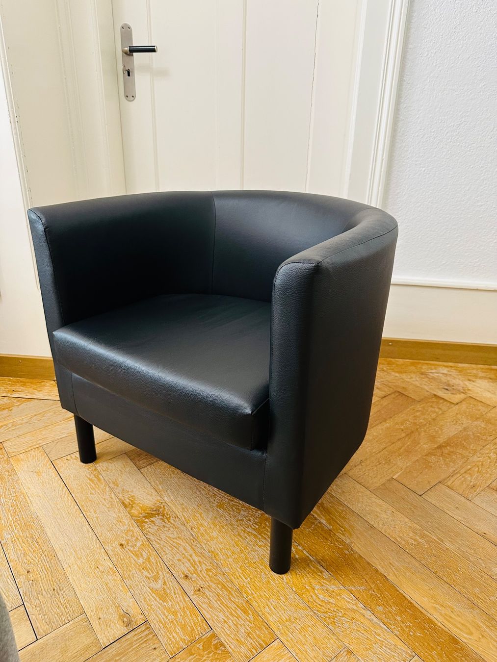 Ikea Poltrone: Schwarzer Sessel – Usato da Dörflingen venduto da ain_drh8