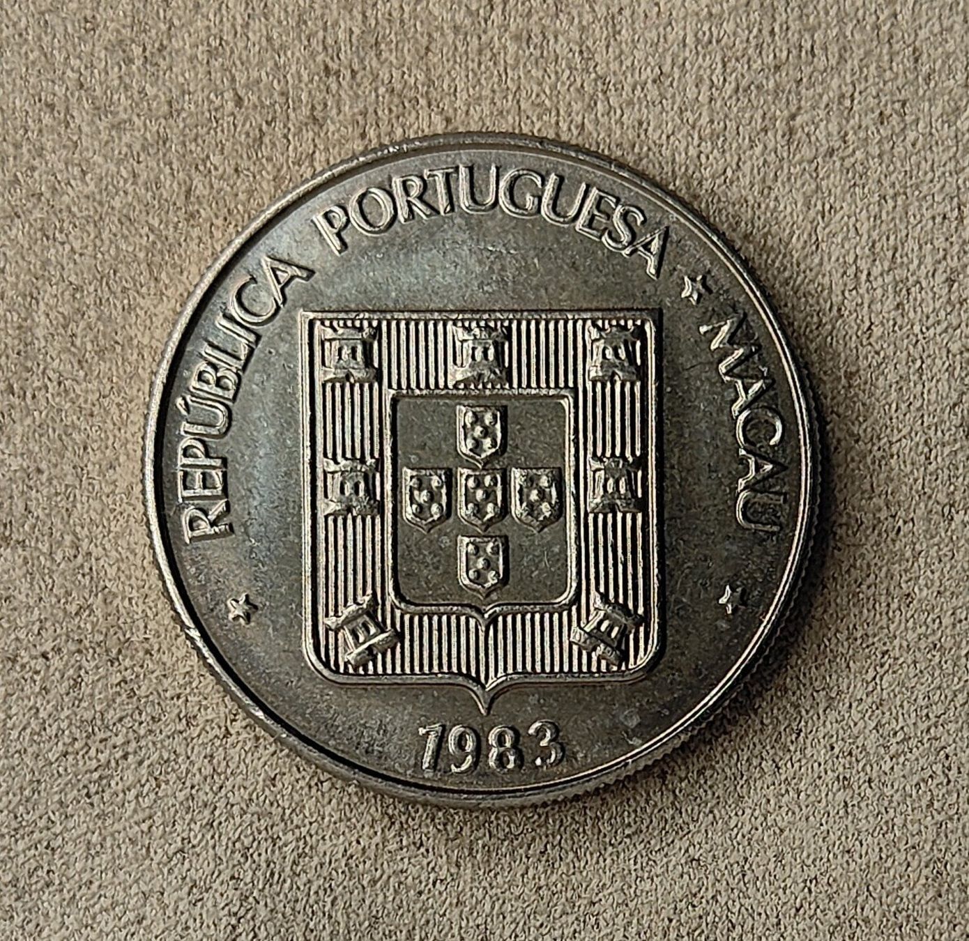 Tutti le monete: MACAO 1 PATACA 1983 – Usato da Winterthur venduto da Creso70 1