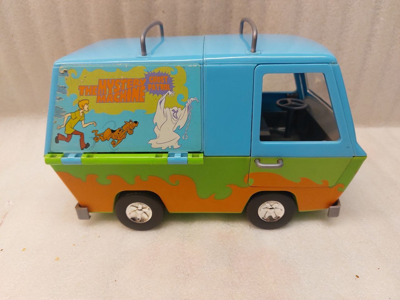 Giocattoli: Scooby-Doo Mystery Machine van with 4 characters - 2005 – Usato da Pambio Noranco venduto da TREBORLOP 5