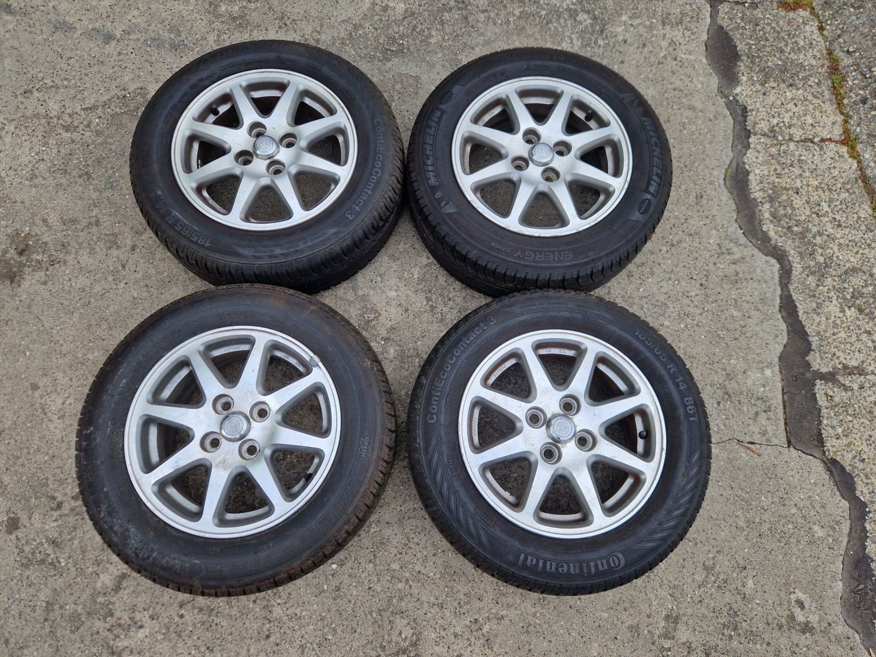 Toyota Pneumatici & Ruote complete: Aluradsatz Toyota Corolla AE111 – Usato da Kerzers venduto da Ernst12345