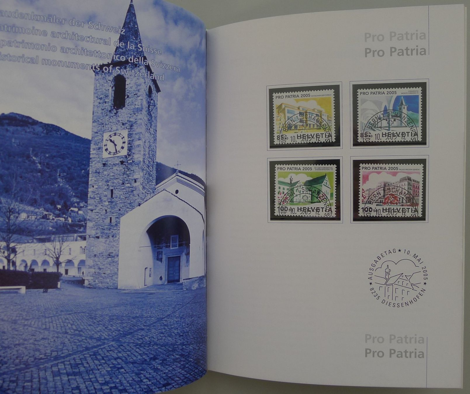 Alle Briefmarken: 2005: Jahresbuch mit Ersttags-Halbmond-Stempeln. – Gebraucht aus Sursee von Luzernerraute 2