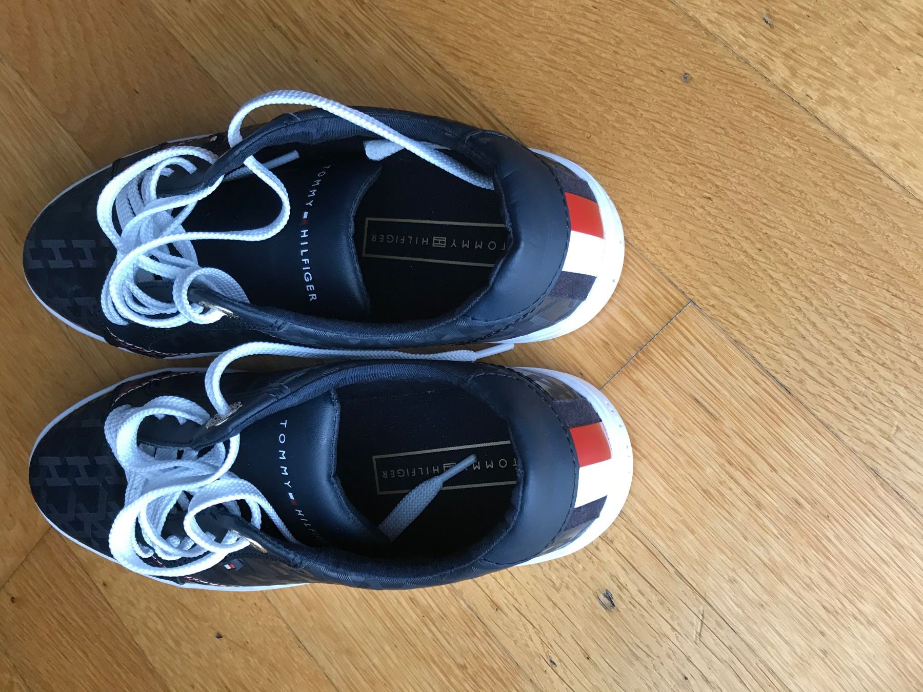 Tommy Hilfiger Scarpe da donna: SNEAKERS TOMMY HILFIGER Gr 37 – Usato da St.Gallen venduto da bubo2008 6