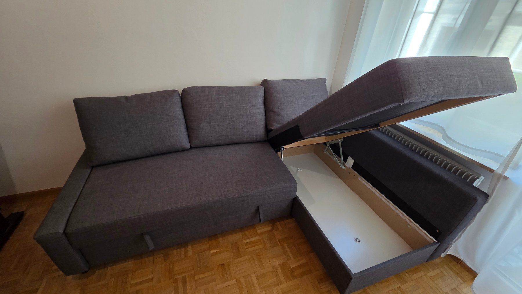 Ikea Divani: Schlafsofa FRIHETEN mit Stauraum – Nuovo (secondo la descrizione) da Basel venduto da gar_7vj8 1