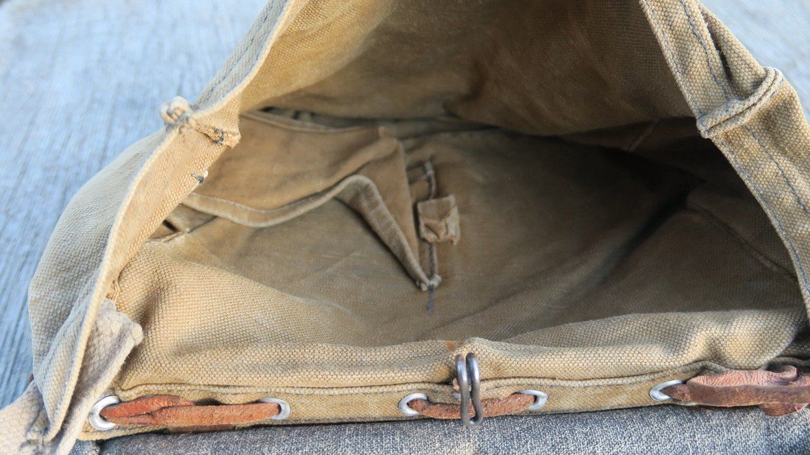 Schweizer Armee Borse: alte Militärtasche Brotsack  1938 – Usato da Schwanden i. E. venduto da luvia01 1
