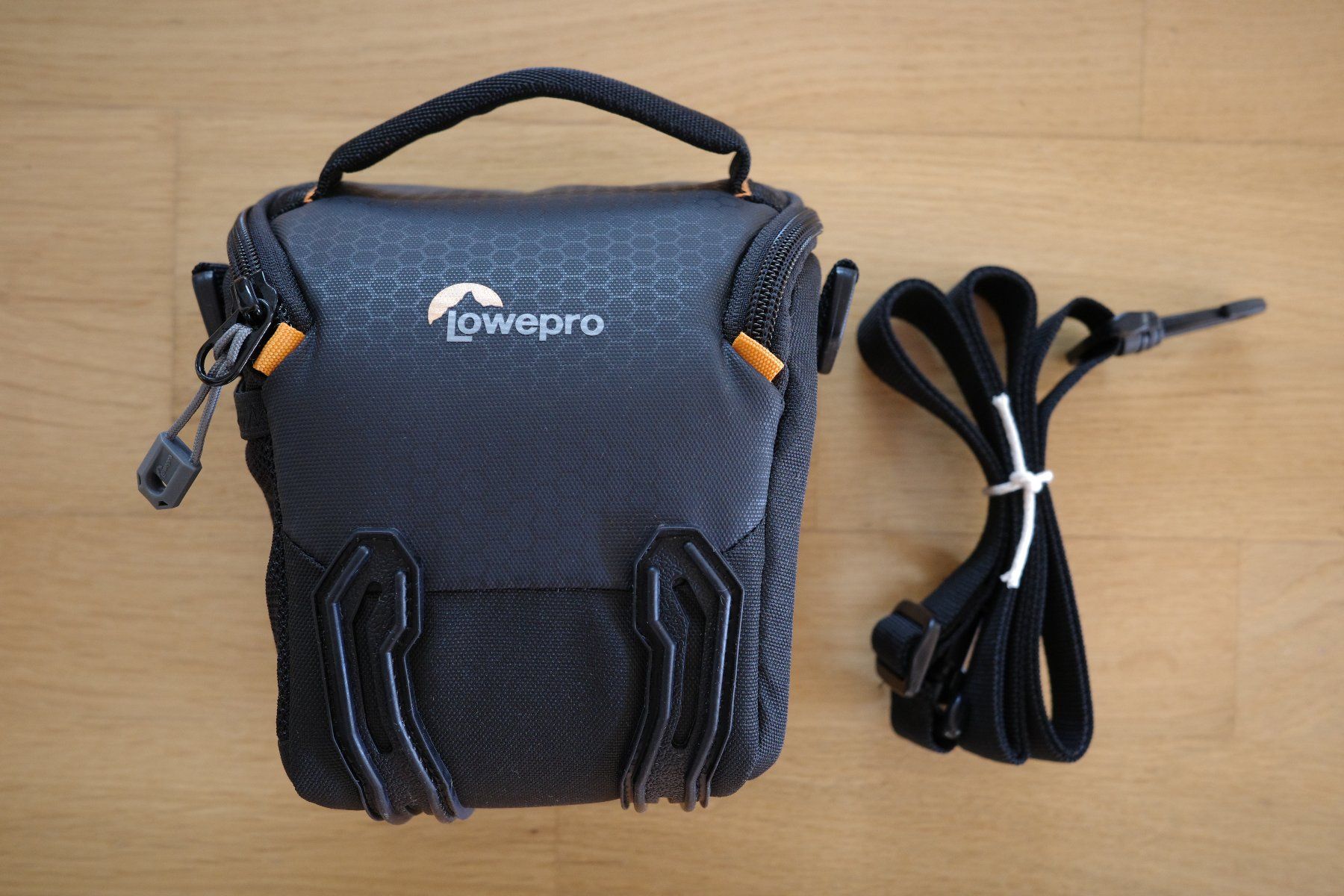 Lowepro Borse: Fototasche Lowepro TLZ 20 III – Usato da Liebefeld venduto da Rhyolite