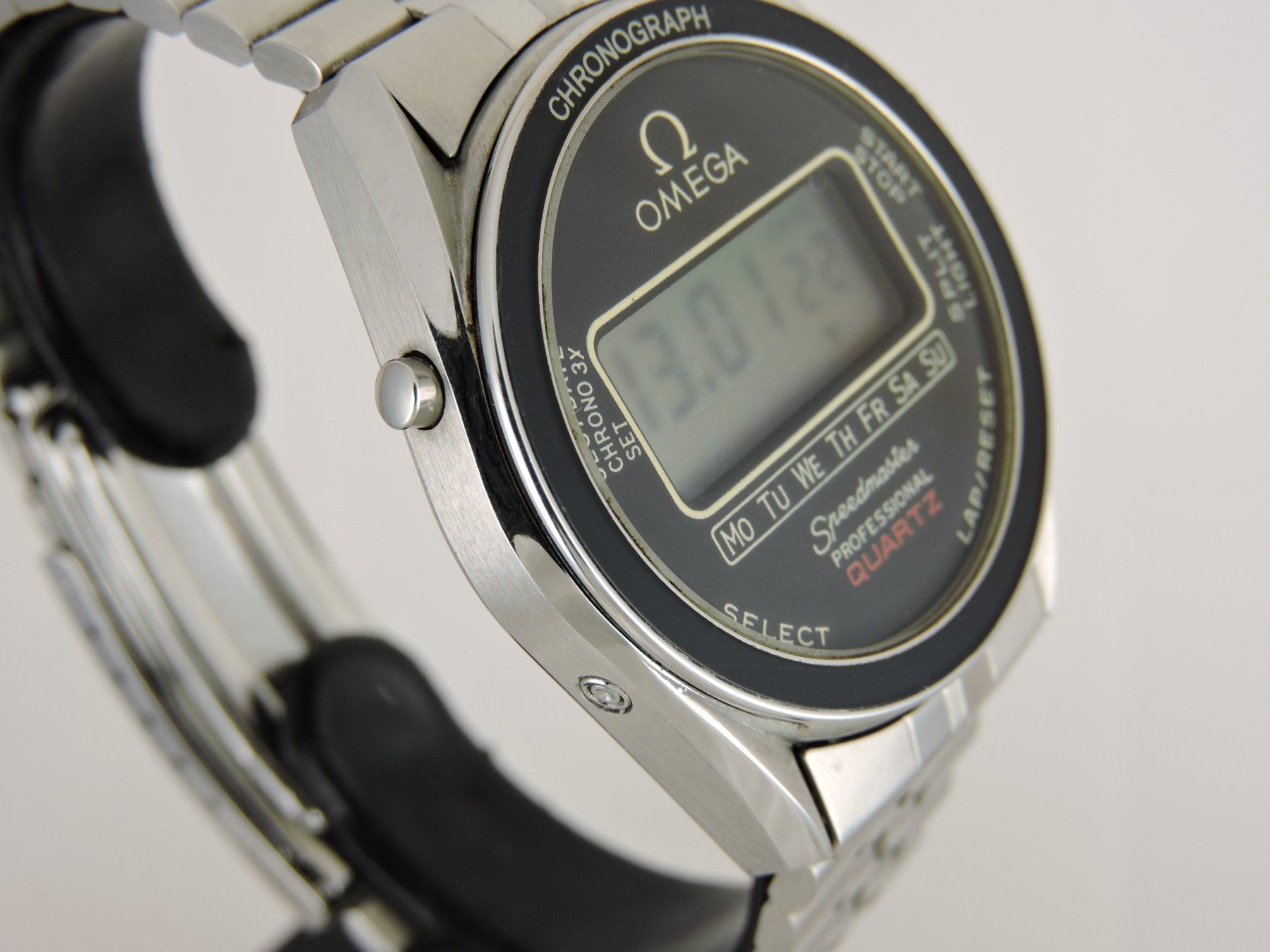Omega Orologi: 1977 Omega Speedmaster Pro LCD Quartz - Ref. 186.0004 – Usato da Bern venduto da Vintage-Oyster 4