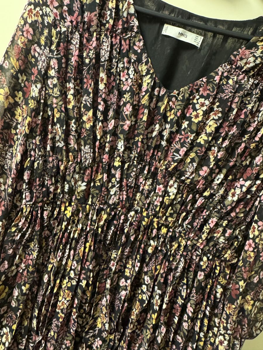 Vero Moda Vestiti: Blumenkleid Gr. M romantisch verspielt neuwertig – Nuovo (secondo la descrizione) da Zürich venduto da cha_7n8s 2