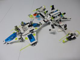 Lego 6982 Space Raumschiff mit Figuren in gutem Zustand.