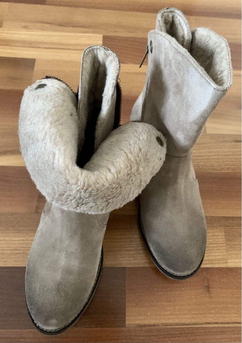 Scarpe da donna: Warm Winter Boots with Fur, Gr 38 – Usato da Lausanne venduto da milasha 5