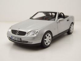 Mercedes-Benz SLK R170 Phase I 1996-2000 silber met.    1:18