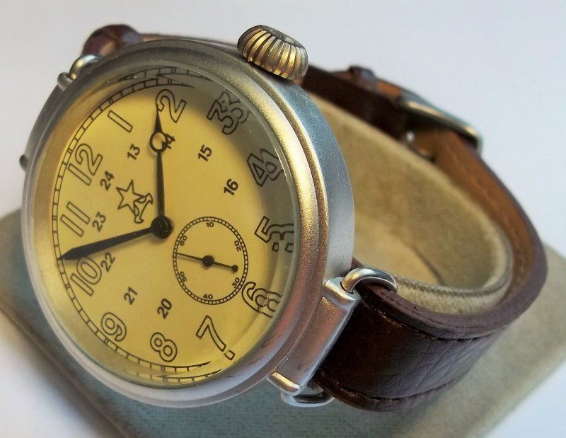 Orologi: CCCP Pilotenuhr Handaufzug WWII – Nuovo (secondo la descrizione) da basel venduto da Vulcanus