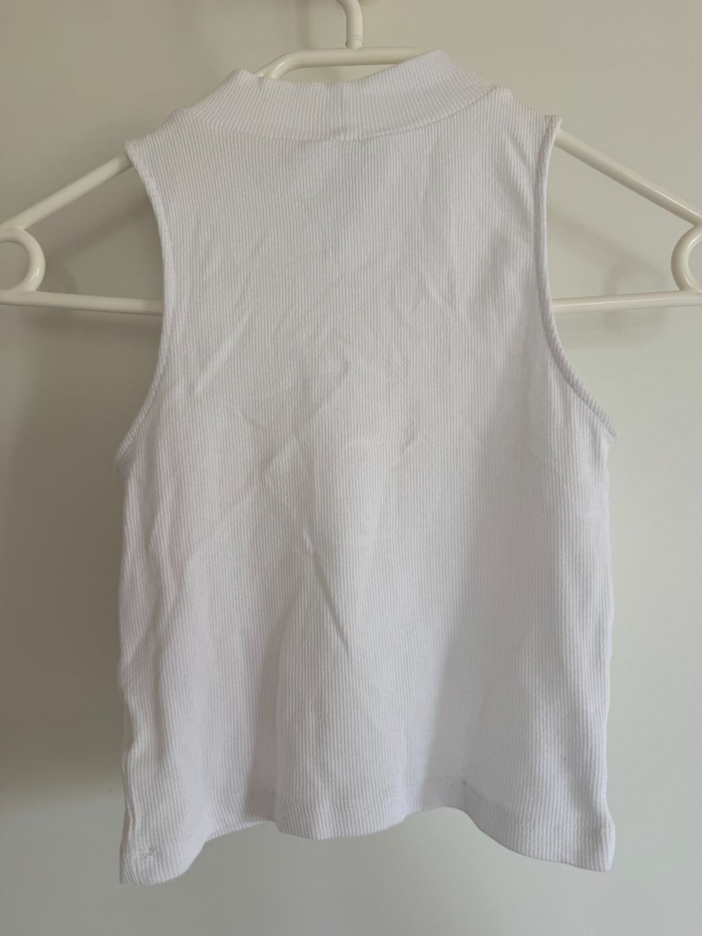 H&M Top: Top crup top - H&M – Usato da Denens venduto da sar_5wlm 1