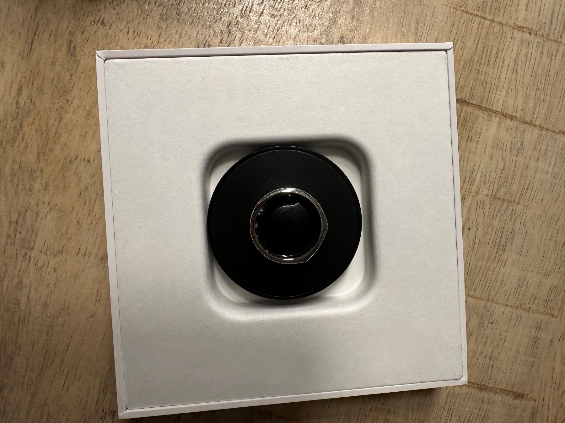 Oura Ringe: Oura Ring 3, Silber, Gr. 6, inkl. Ladegerät – Gebraucht aus Zürich von anyka