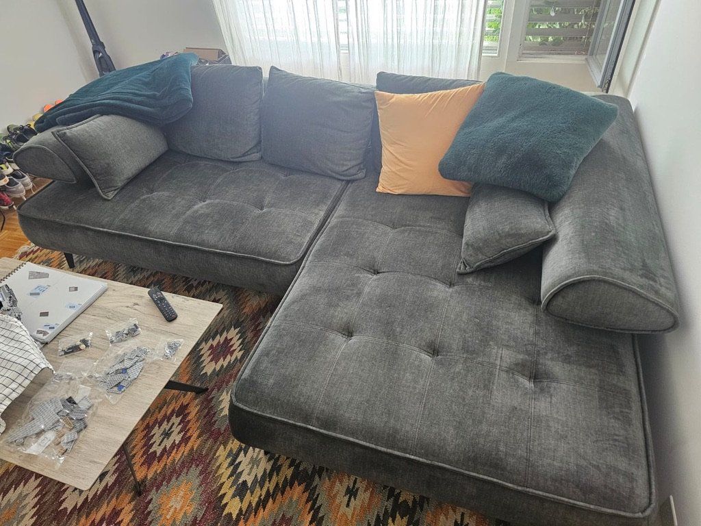 Sofas: Canapé électrique presque neuf – D'occasion à Riehen par alm_55fz